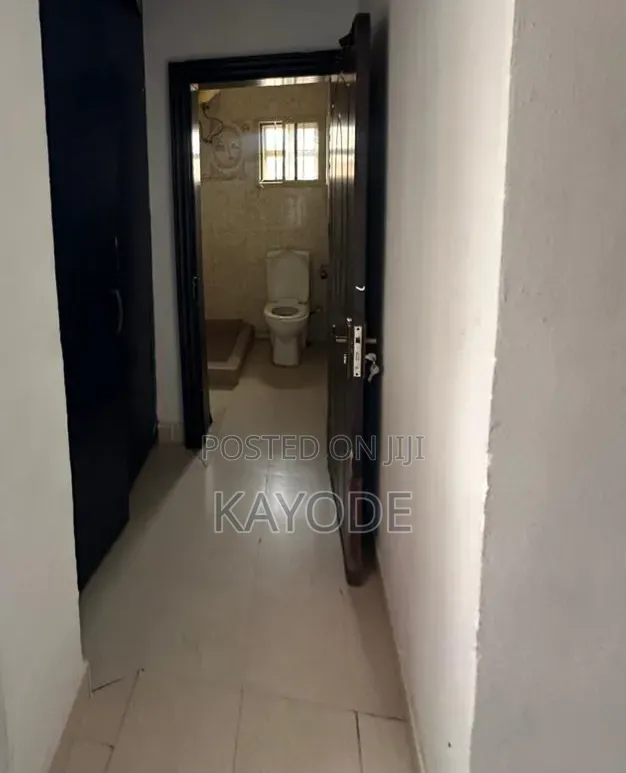 1bdrm Shared Apartment in Van Daniel Estate, Ebute Metta for rent in Ebute Metta