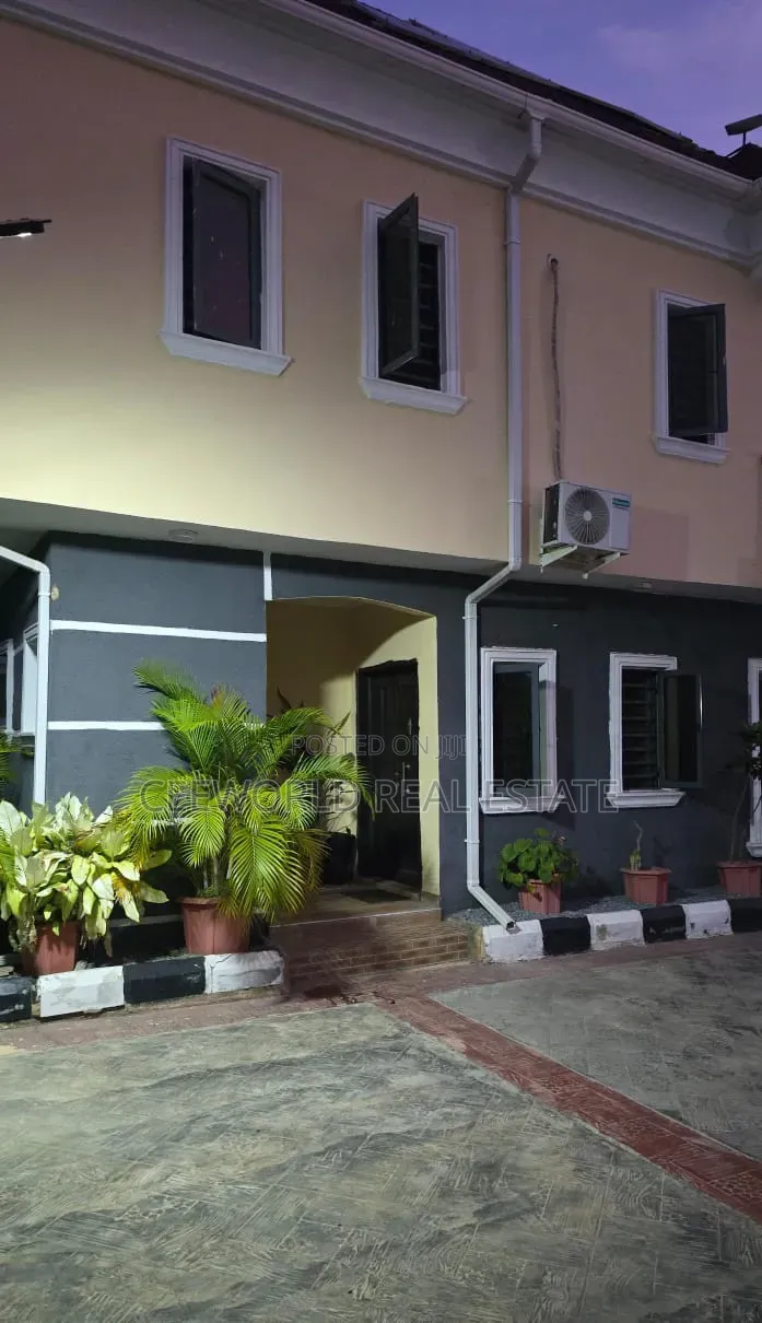 4bdrm Duplex in Oluwo Kekere, Basorun for rent in Basorun