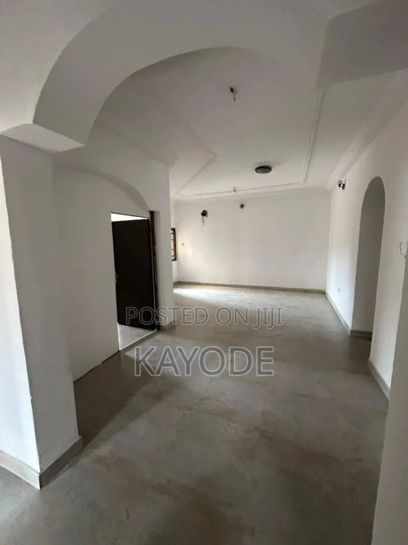 1bdrm Shared Apartment in Agungi for rent in Agungi