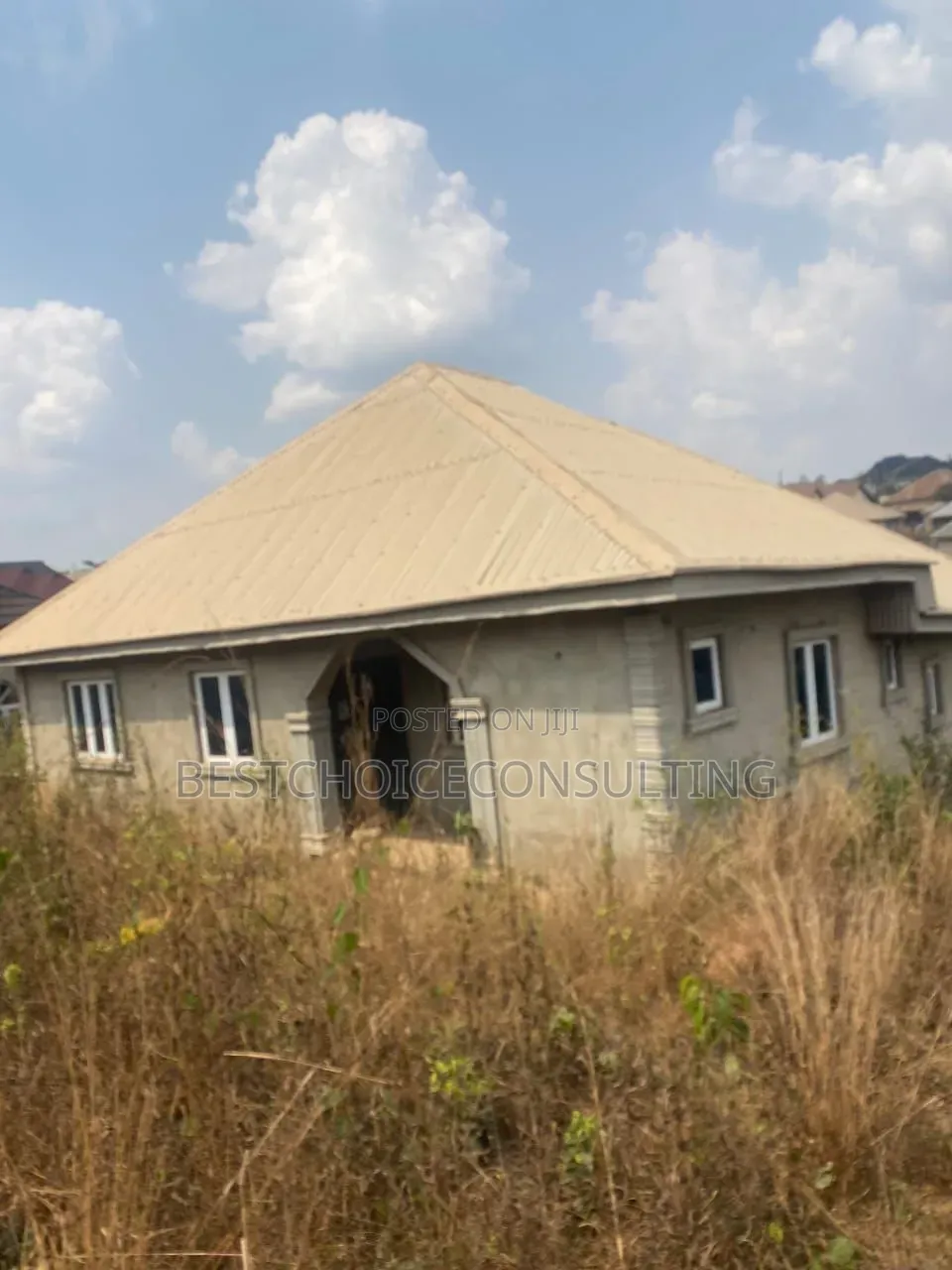 3bdrm Bungalow in Ologuneru for sale in Ologuneru