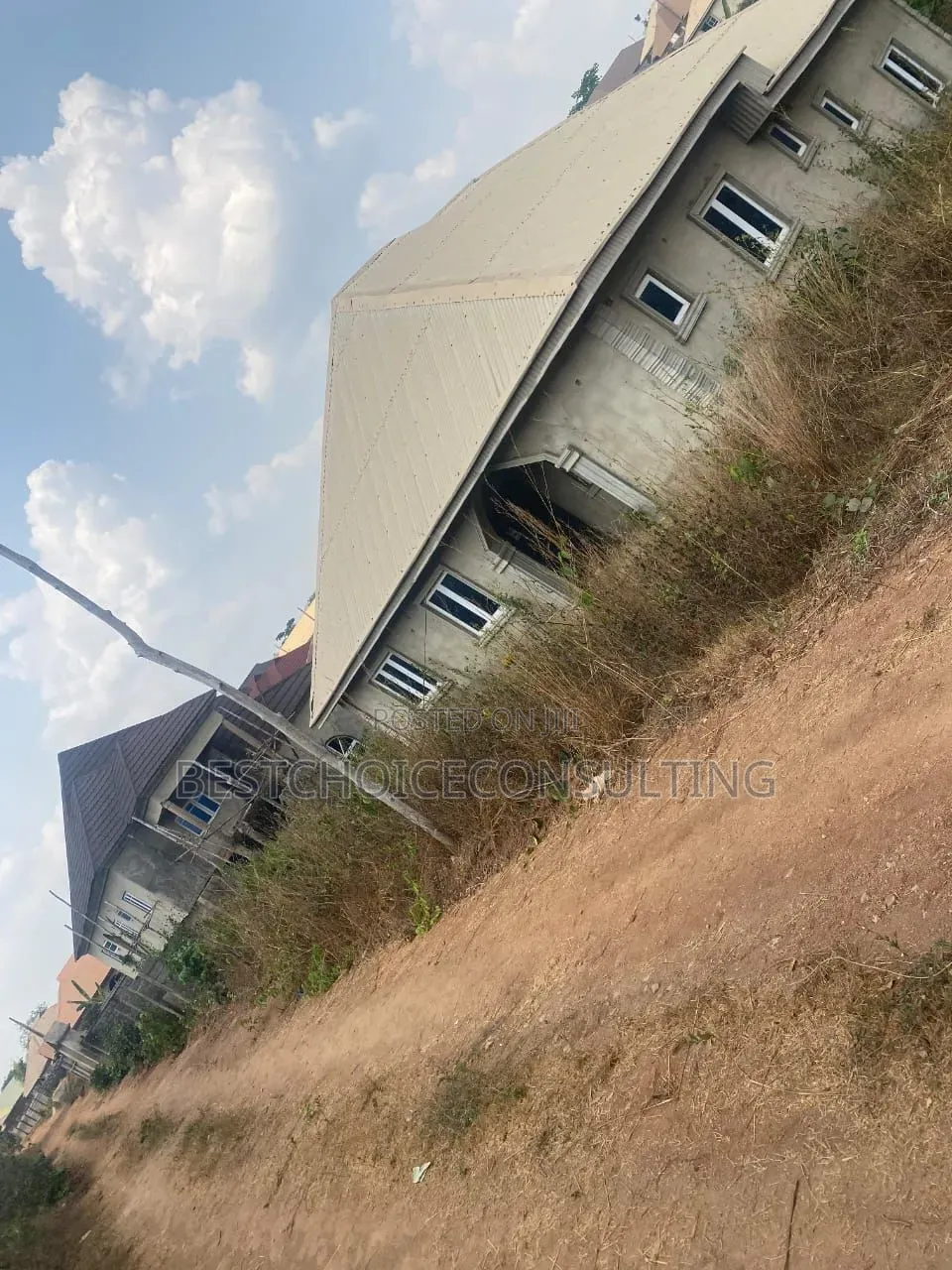 3bdrm Bungalow in Ologuneru for sale in Ologuneru