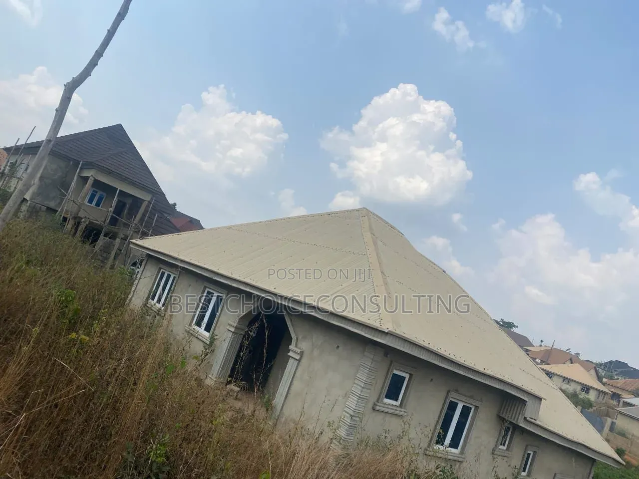 3bdrm Bungalow in Ologuneru for sale in Ologuneru