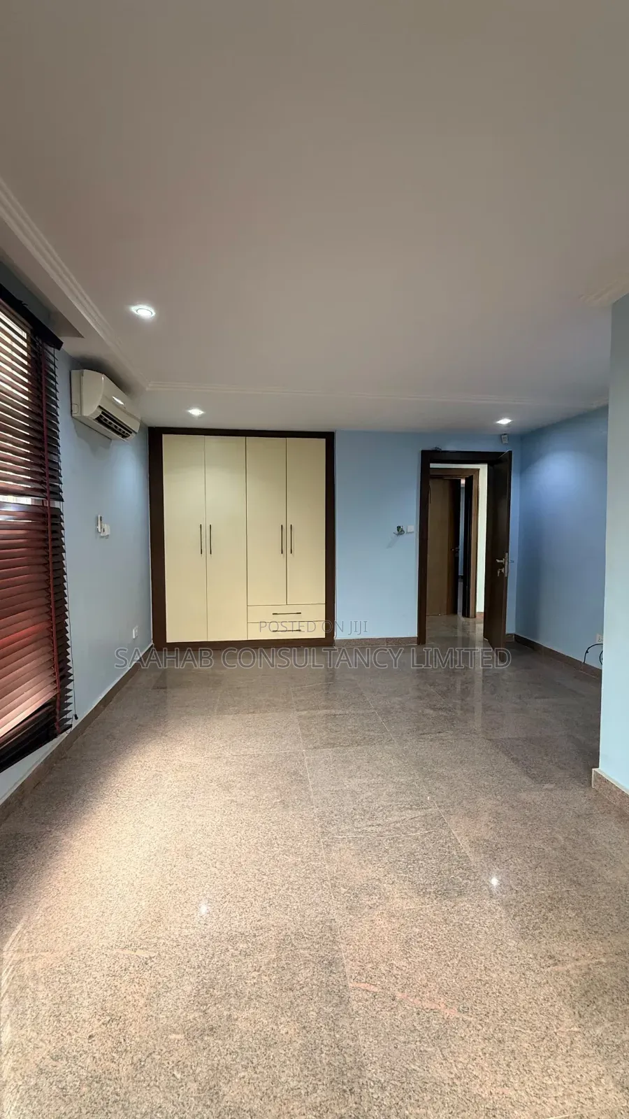 3bdrm Apartment in B&H, Garki for sale in Garki