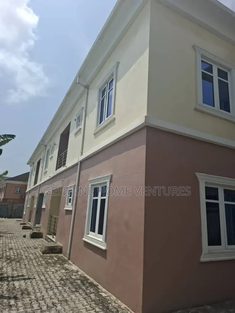 12bdrm Block of Flats in Awoyaya for sale in Awoyaya