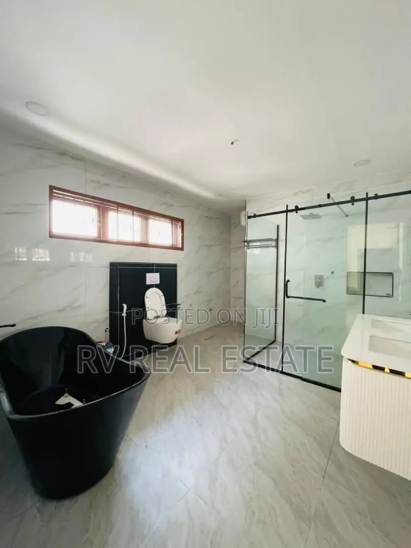 6bdrm Duplex in Ikeja GRA for sale in Ikeja GRA