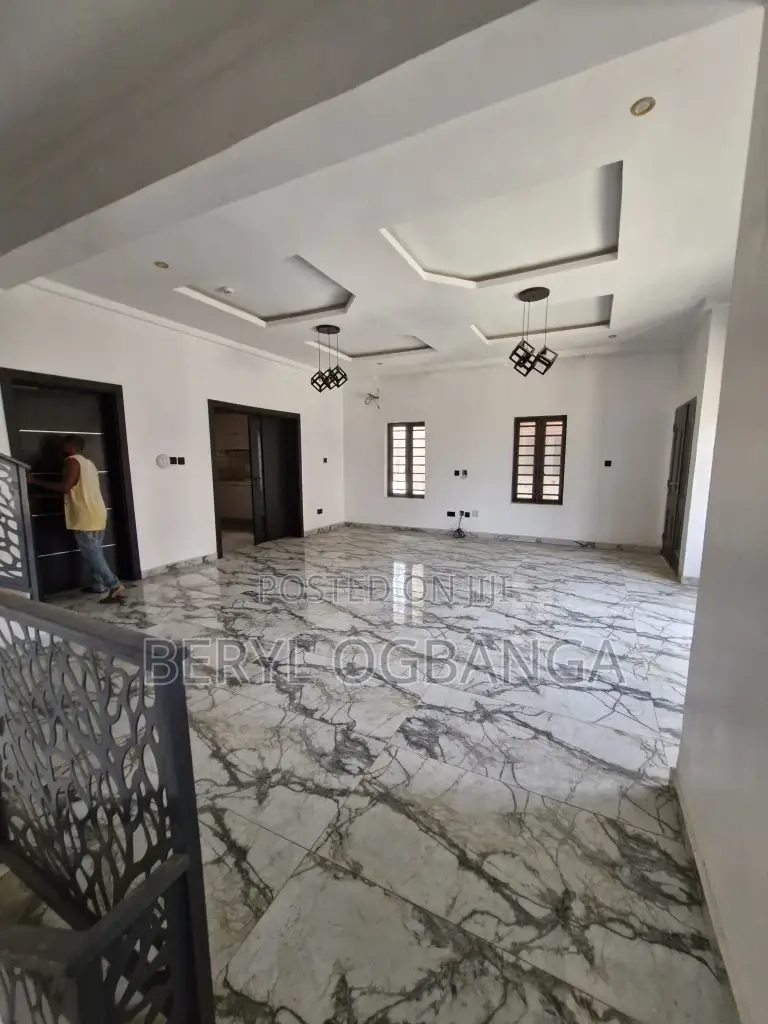 4bdrm House in Ikota for sale in Ikota