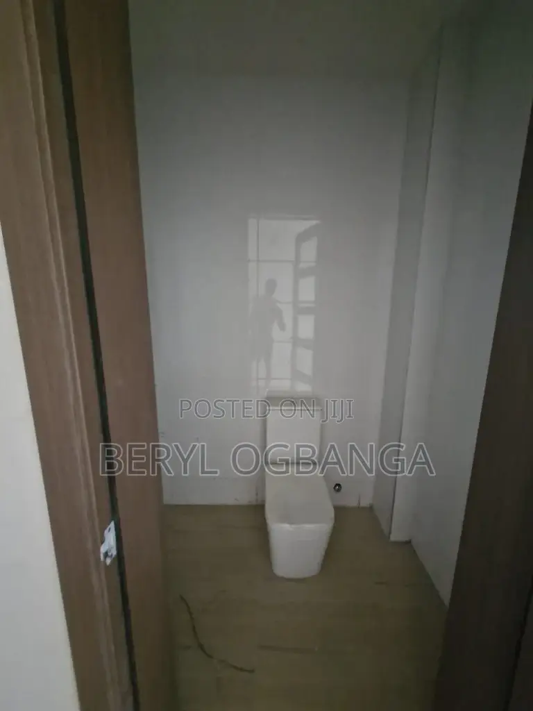2bdrm Duplex in Ikate for sale in Ikate