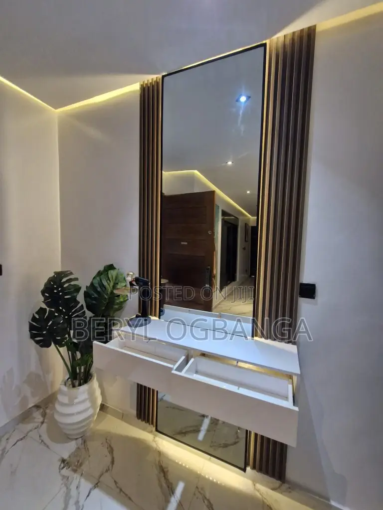 Furnished 2bdrm Apartment in Ikate for sale in Ikate