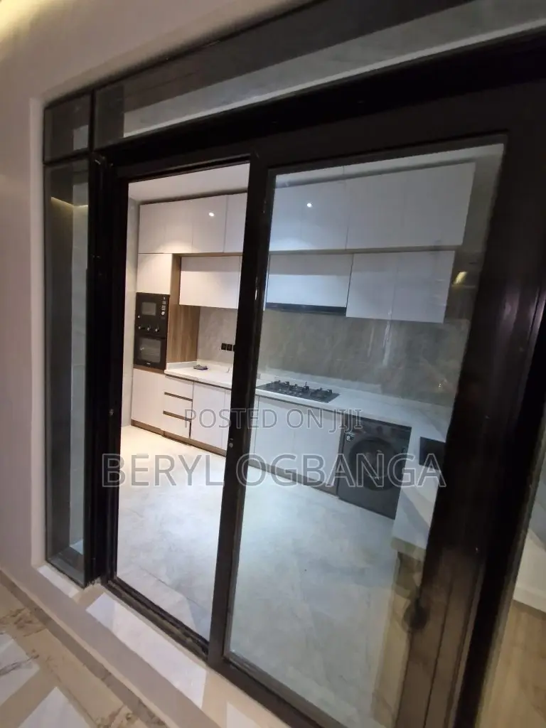 Furnished 2bdrm Apartment in Ikate for sale in Ikate