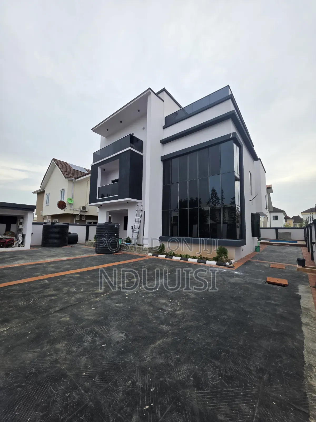 5bdrm Duplex in Pinnock Beach Estate, Osapa london for sale in Osapa london