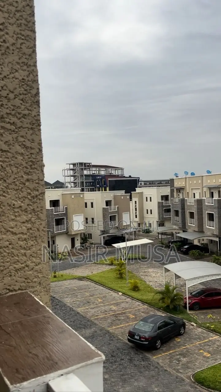 6bdrm Duplex in Guzape District for sale in Guzape District