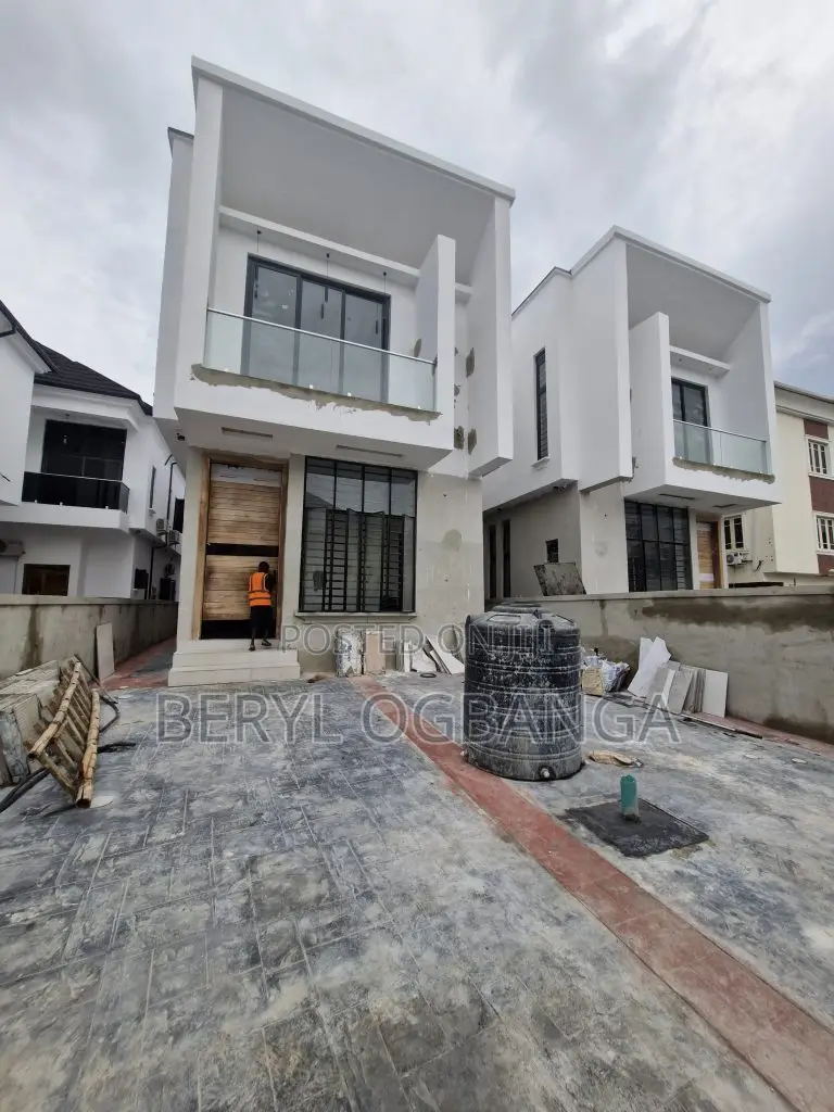 5bdrm Duplex in Osapa london for sale in Osapa london