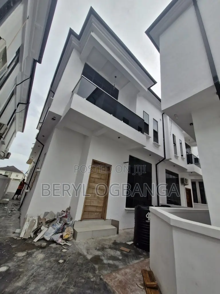 4bdrm Duplex in Osapa london for sale in Osapa london
