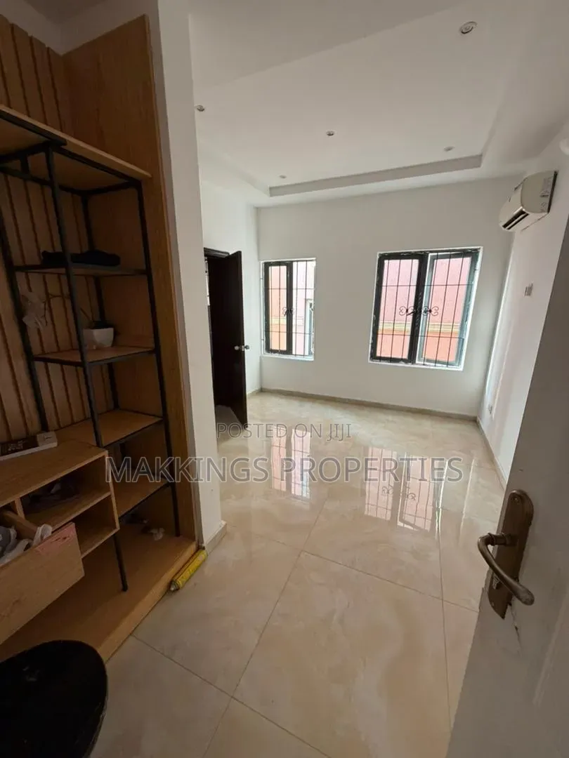 3bdrm Apartment in Lekki Phase 1 for rent in Lekki Phase 1