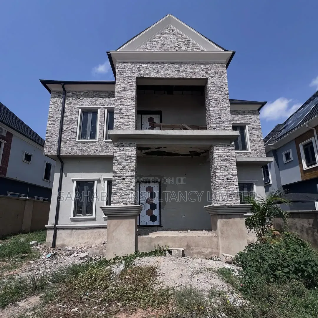 4bdrm Duplex in Estate Lugbe, FHA for sale in FHA