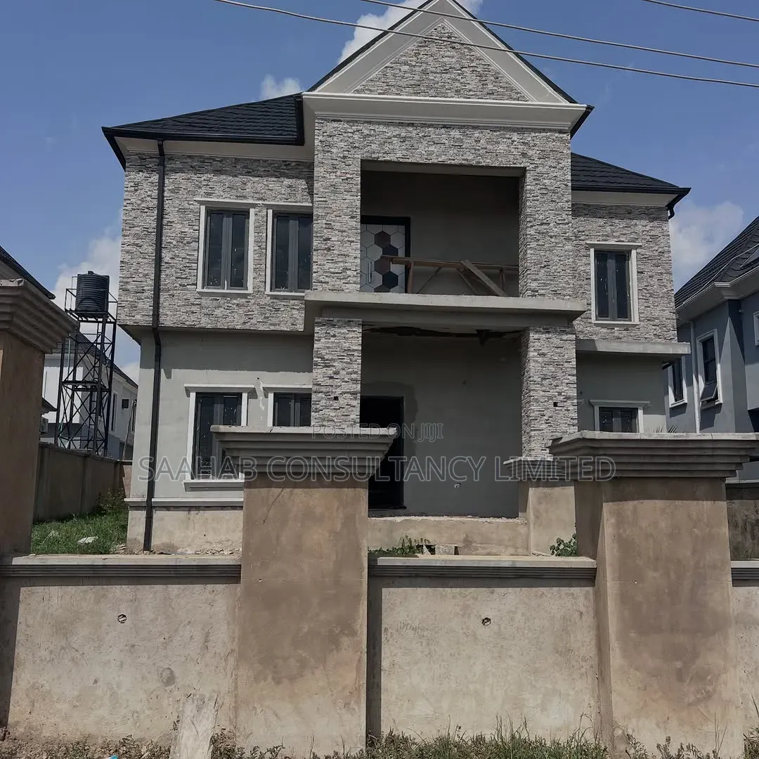 4bdrm Duplex in Estate Lugbe, FHA for sale in FHA