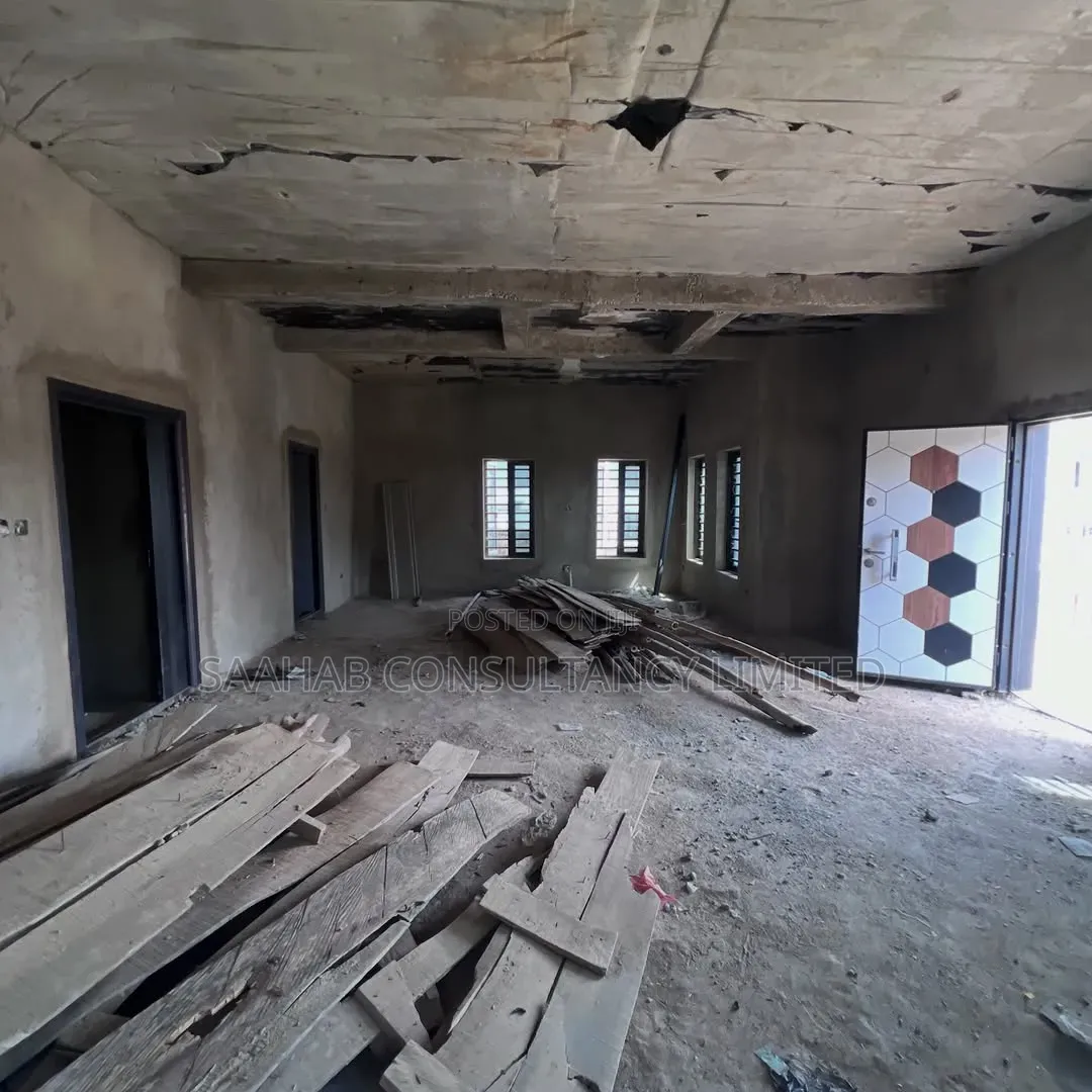 4bdrm Duplex in Estate Lugbe, FHA for sale in FHA