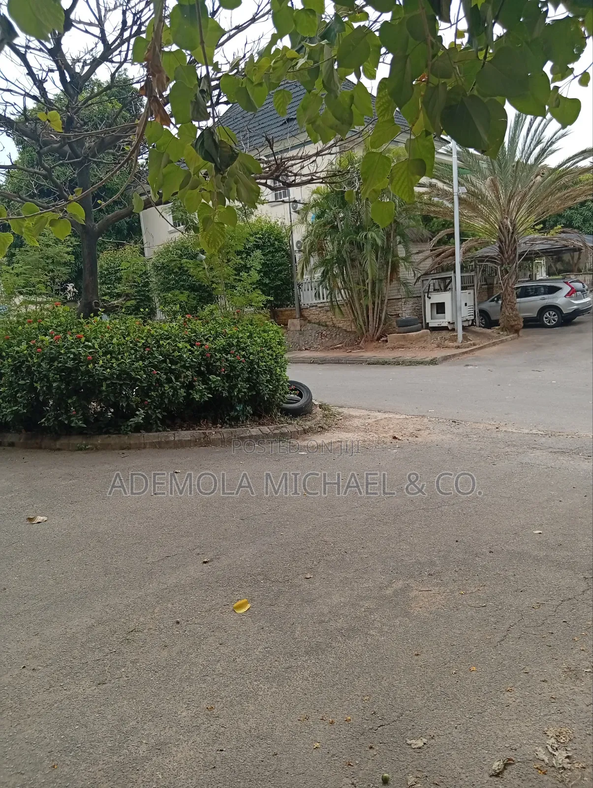 4bdrm Townhouse/Terrace in Mini Estate By, Wuse 2 for sale in Wuse 2