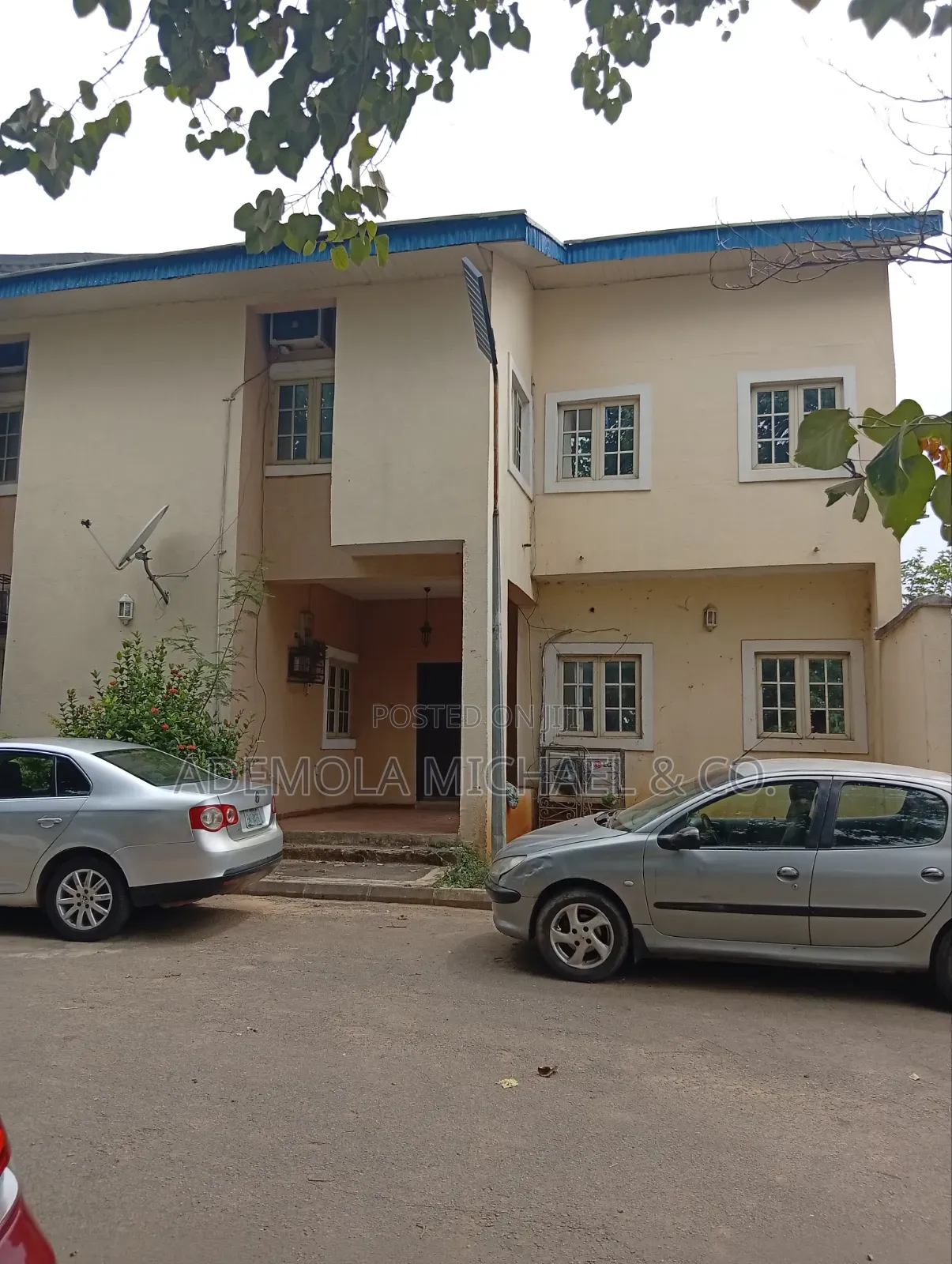 4bdrm Townhouse/Terrace in Mini Estate By, Wuse 2 for sale in Wuse 2