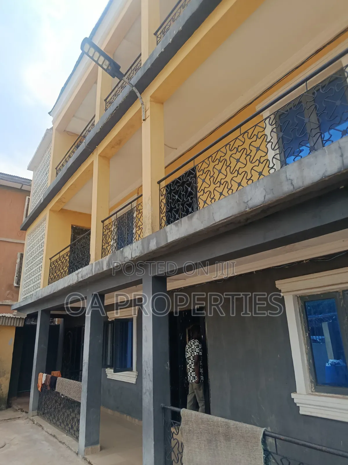 18bdrm Apartment in Ibadan for sale in Ibadan