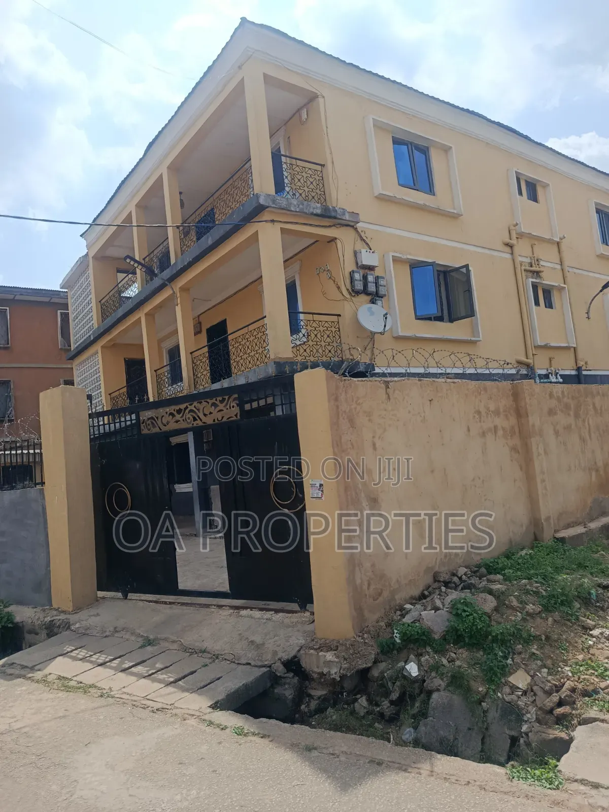18bdrm Apartment in Ibadan for sale in Ibadan