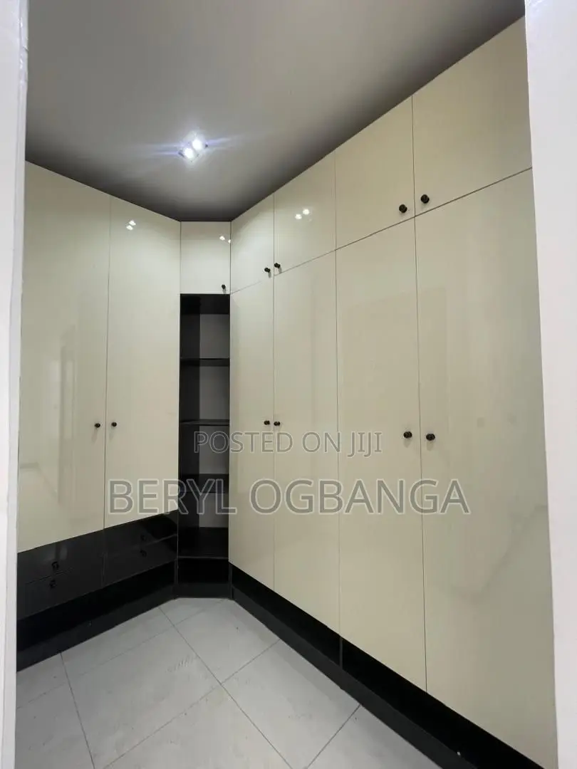 4bdrm Duplex in Ikate for rent in Ikate