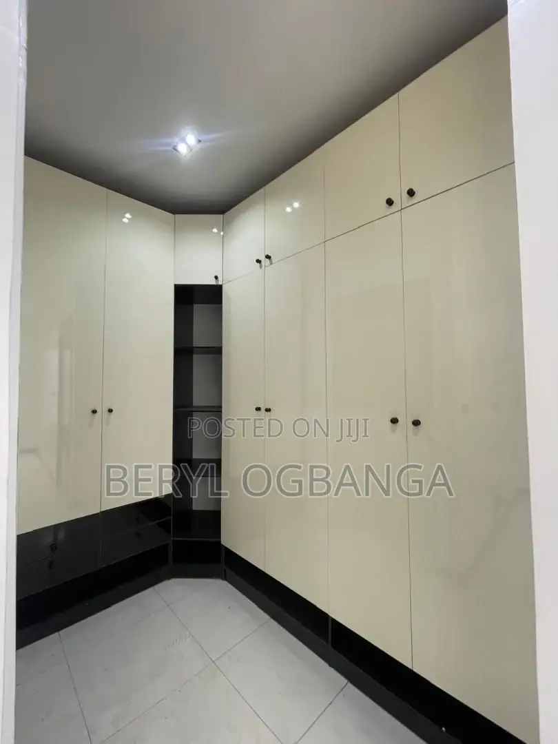 4bdrm Duplex in Ikate for rent in Ikate