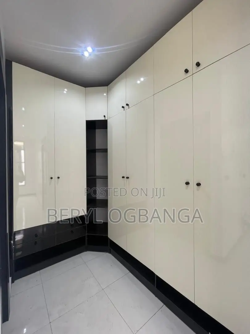 4bdrm Duplex in Ikate for rent in Ikate