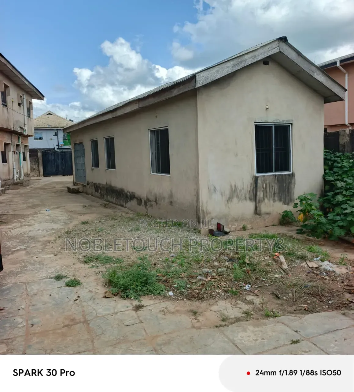 3bdrm Block of Flats in Igando Lagos, Egan for sale in Egan
