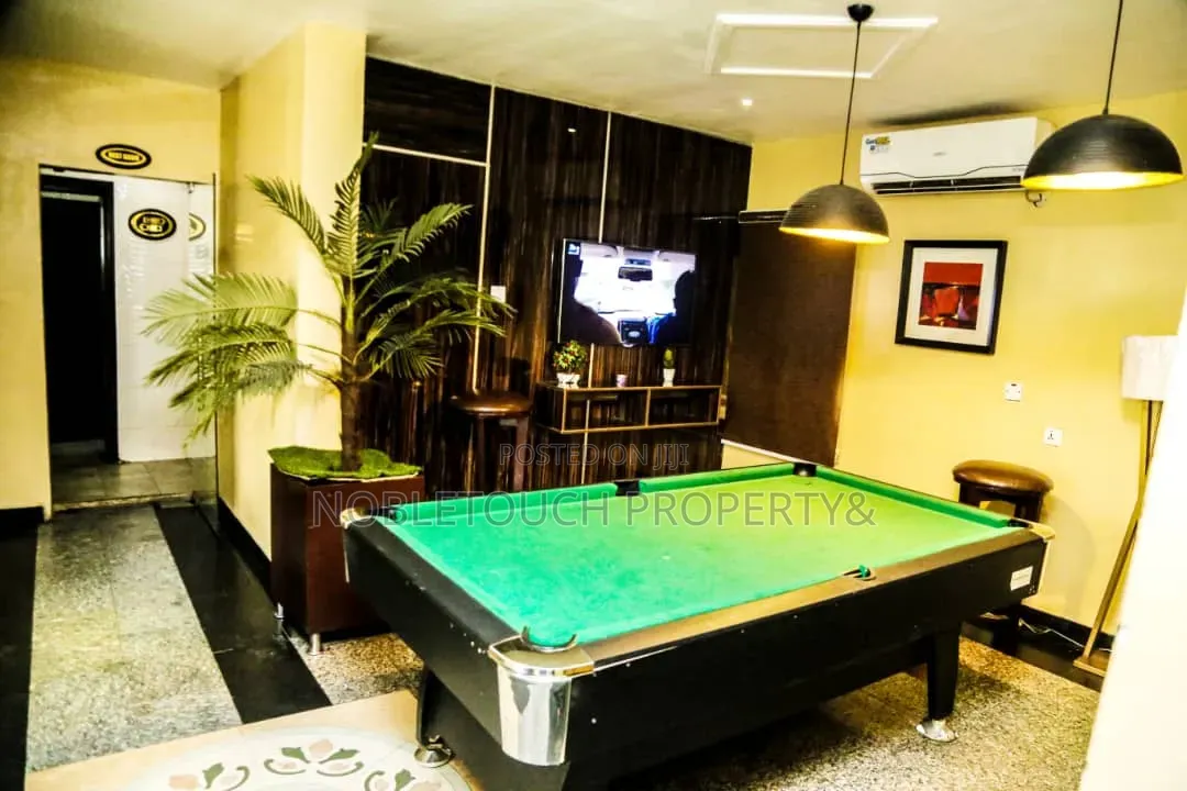24rooms Standard Hotel With Modern Facilities in Toyin Street