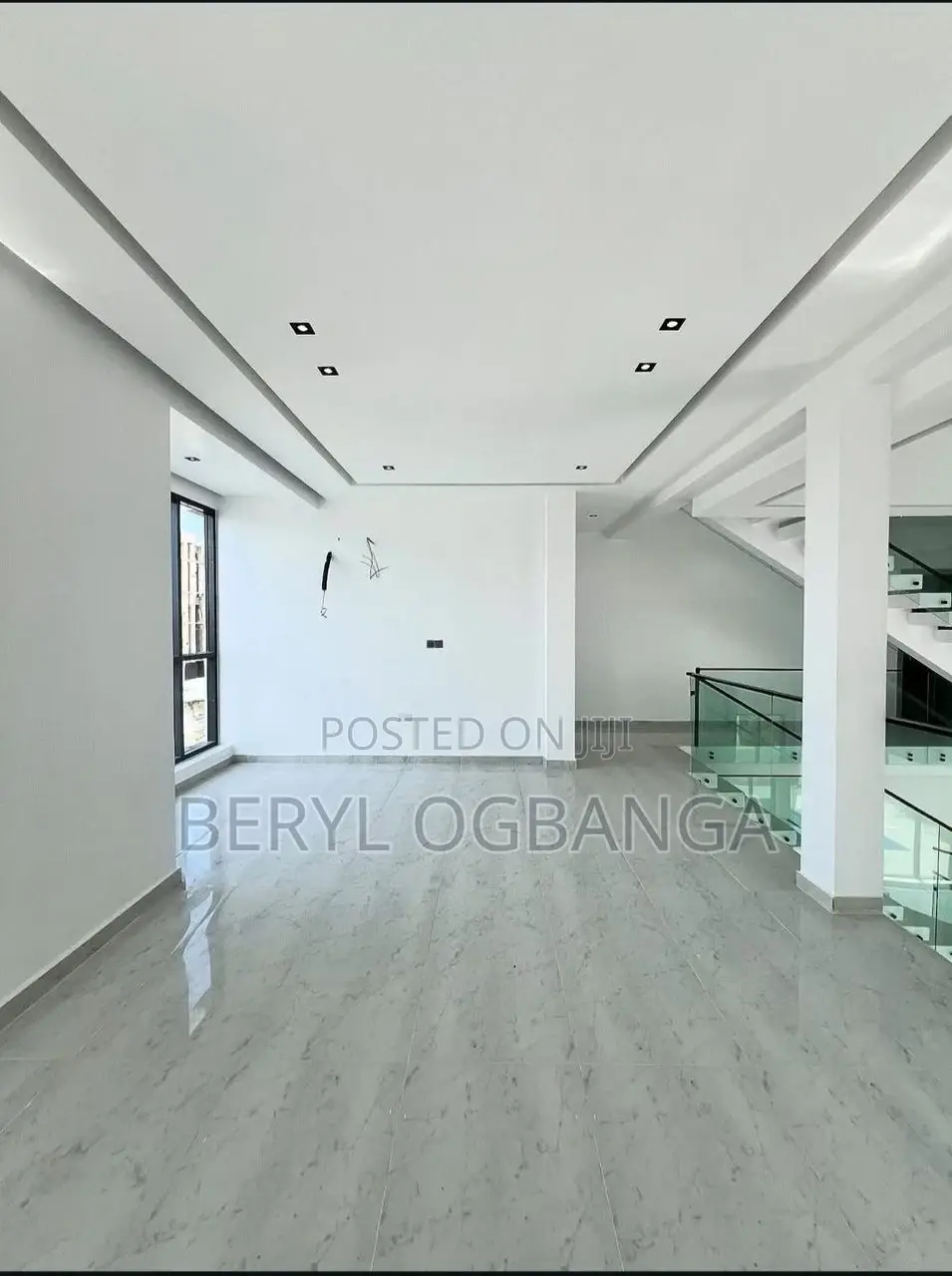5bdrm Duplex in Ikate for sale in Ikate