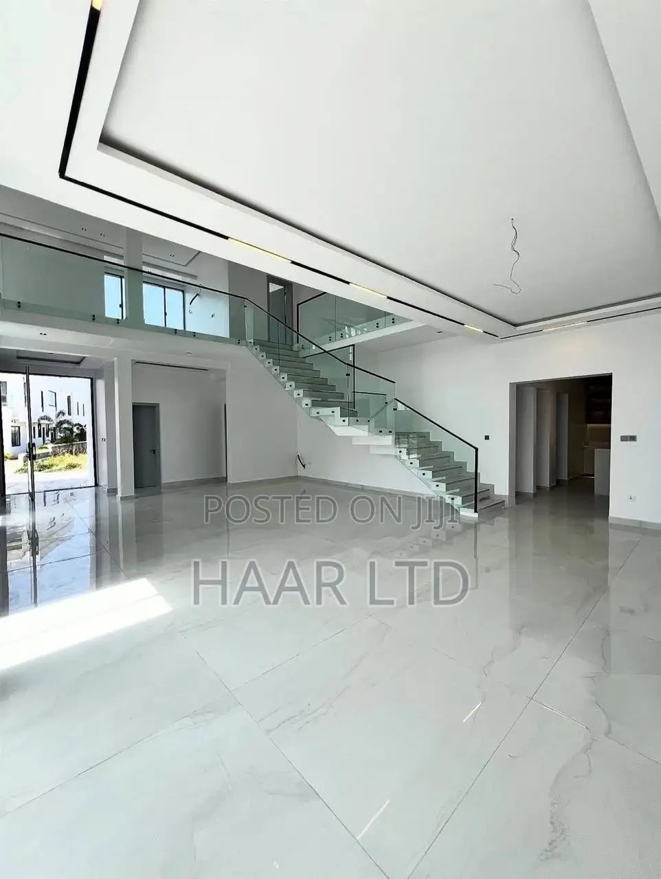 5bdrm Duplex in Ikate for sale in Ikate
