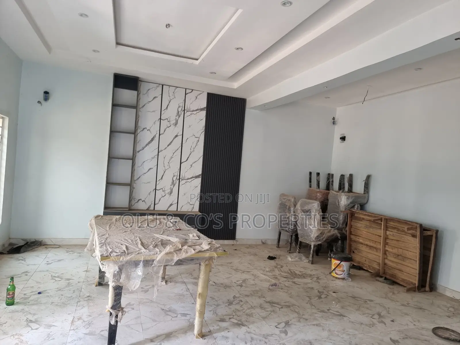 4bdrm Duplex in An Estate In Lugbe for rent in Lugbe District