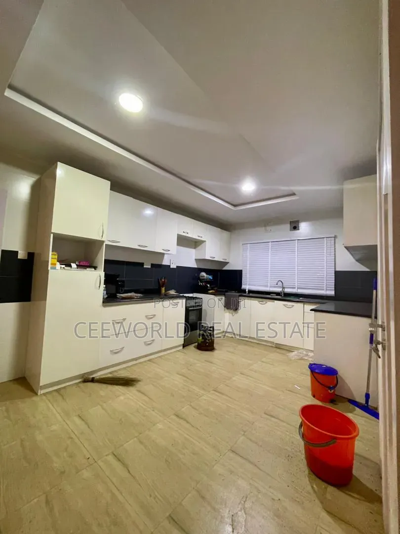 4bdrm Duplex in Jericho Gra for rent in Jericho