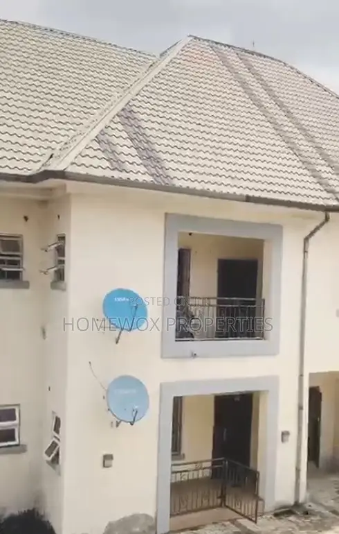 2bdrm Block of Flats in Obio-Akpor for sale in Obio-Akpor