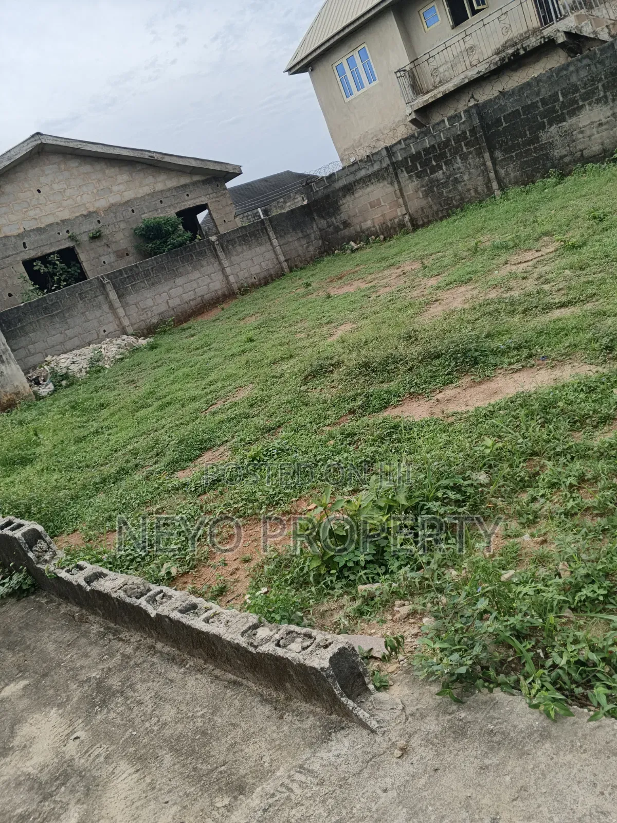 Banana Estate 1 in Igbogbo