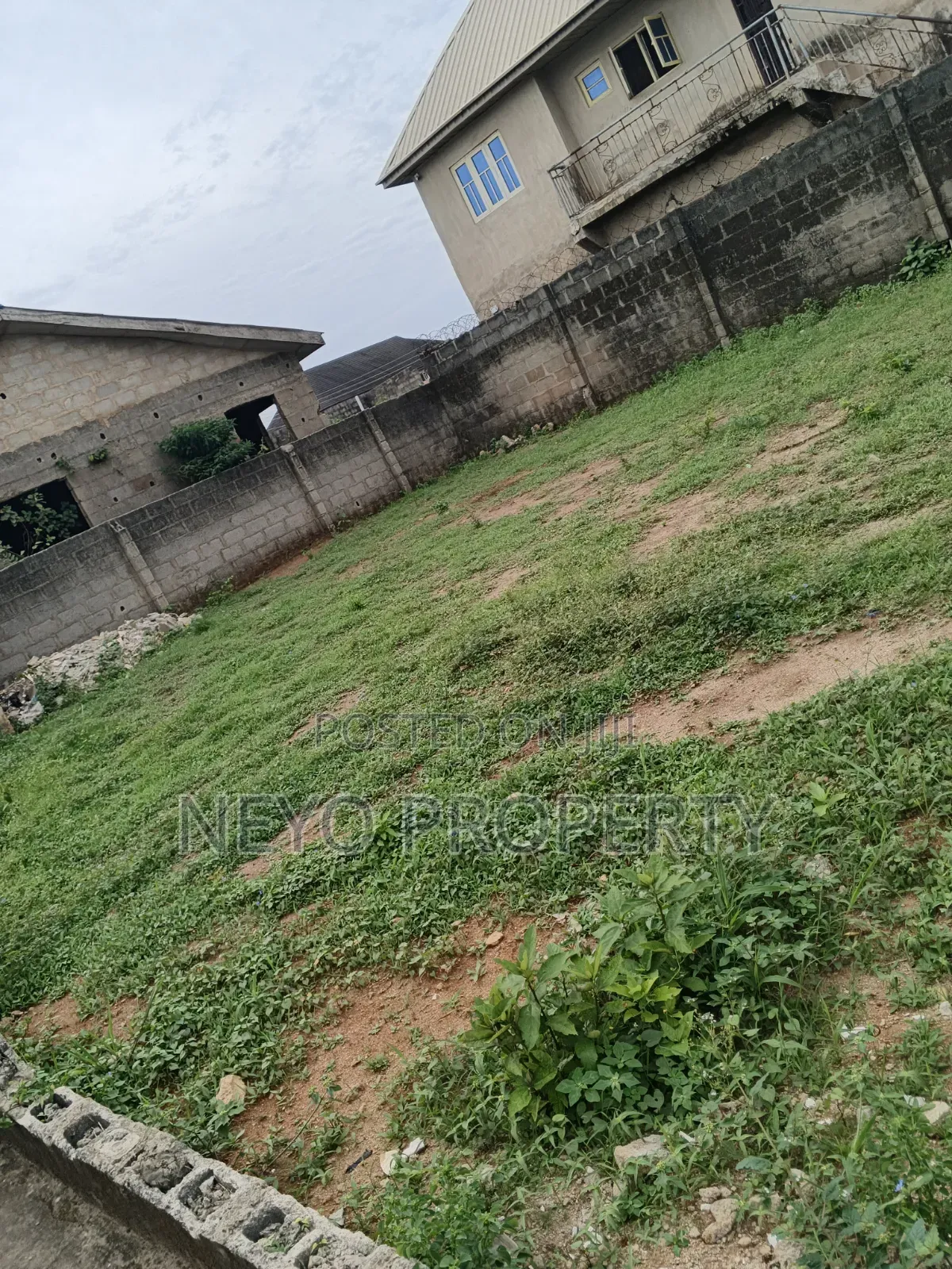 Banana Estate 1 in Igbogbo