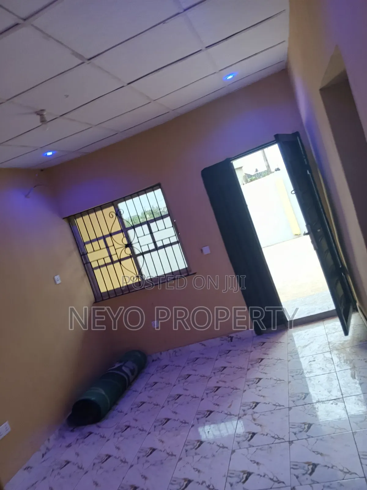 2bdrm Block of Flats in Banana Estate, Igbogbo for rent in Igbogbo