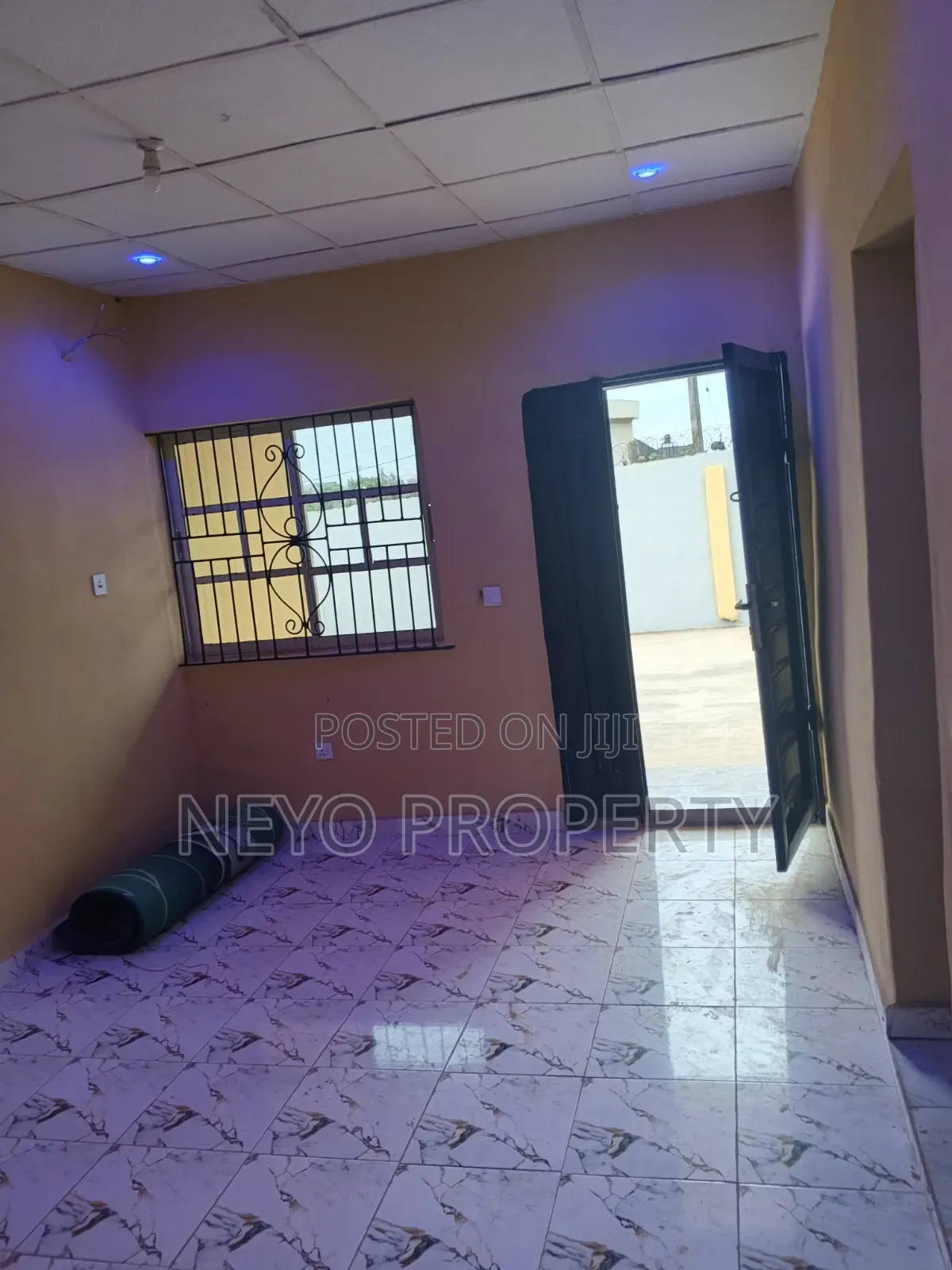 2bdrm Block of Flats in Banana Estate, Igbogbo for rent in Igbogbo