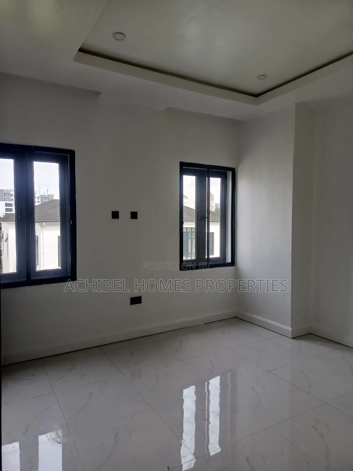 Mini Flat in Off Bourdillon for rent in Bourdillon