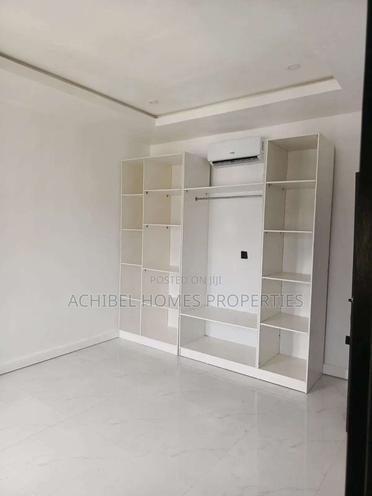 Mini Flat in Off Bourdillon for rent in Bourdillon