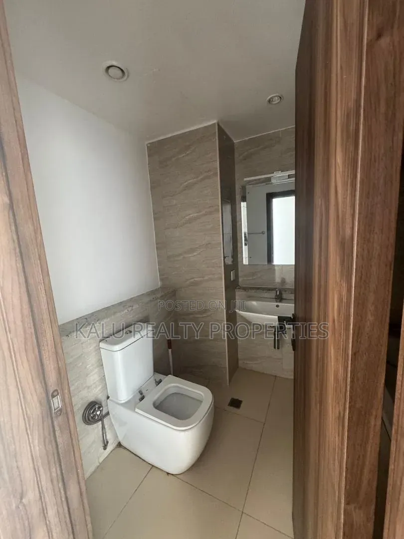 2bdrm Apartment in Blue Waters, Lekki Phase 2 for rent in Lekki Phase 2