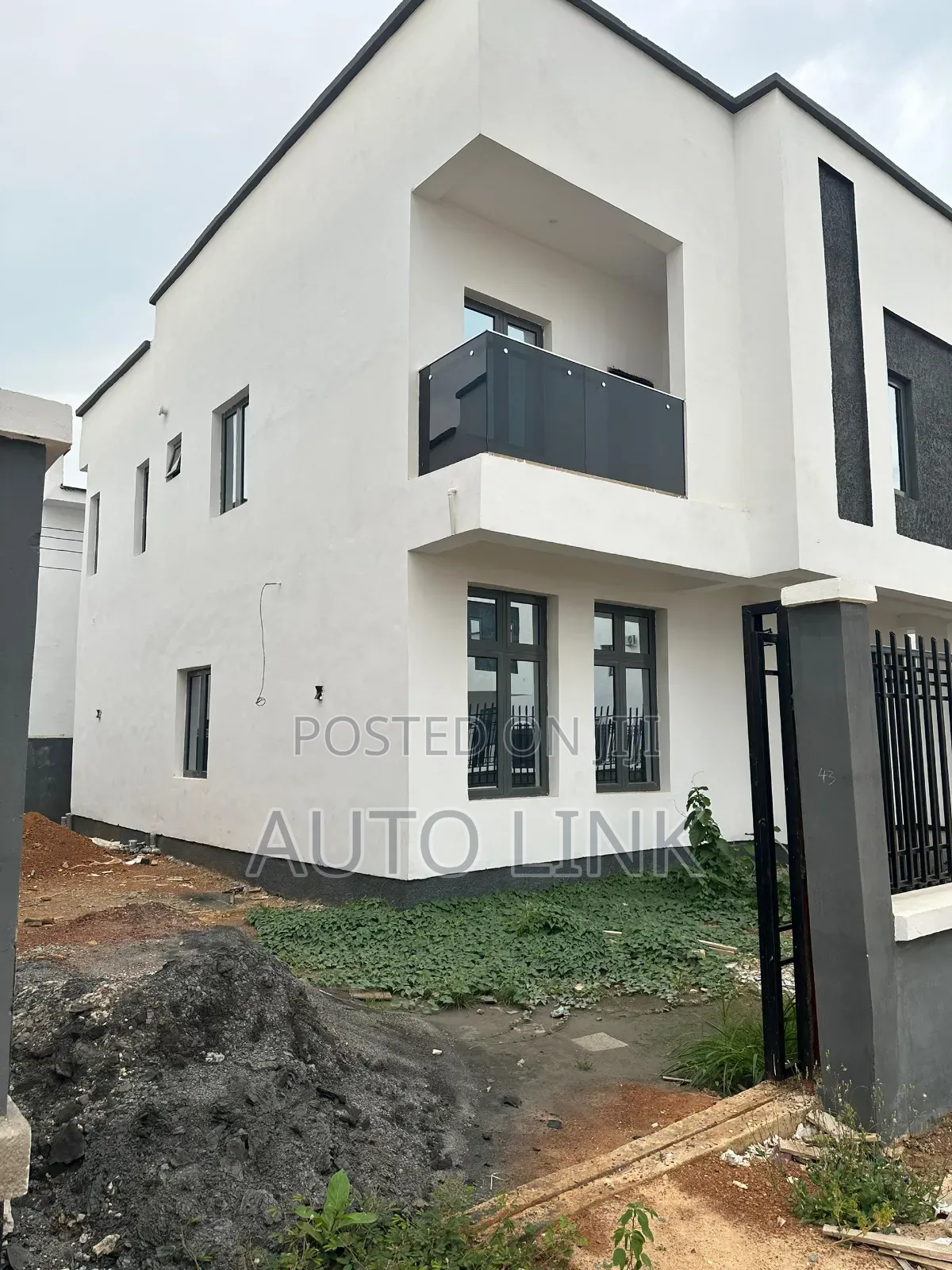 5bdrm Duplex in Enugu for sale in Enugu