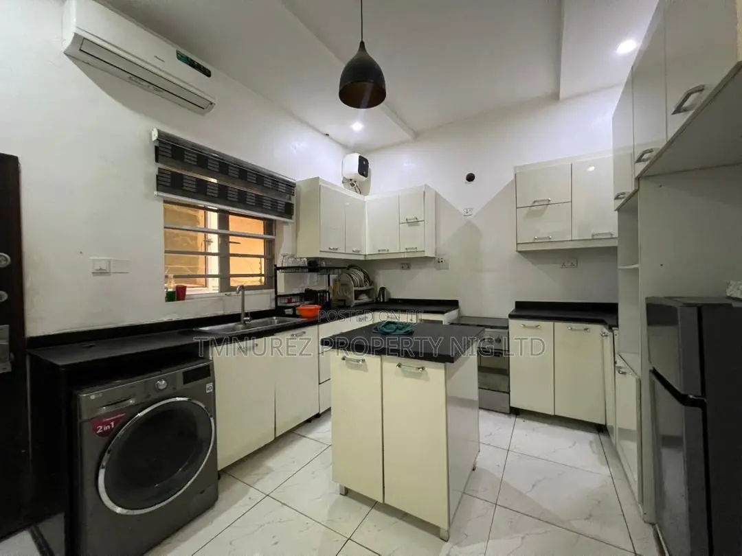 Furnished 4bdrm Duplex in Ikota for rent in Ikota