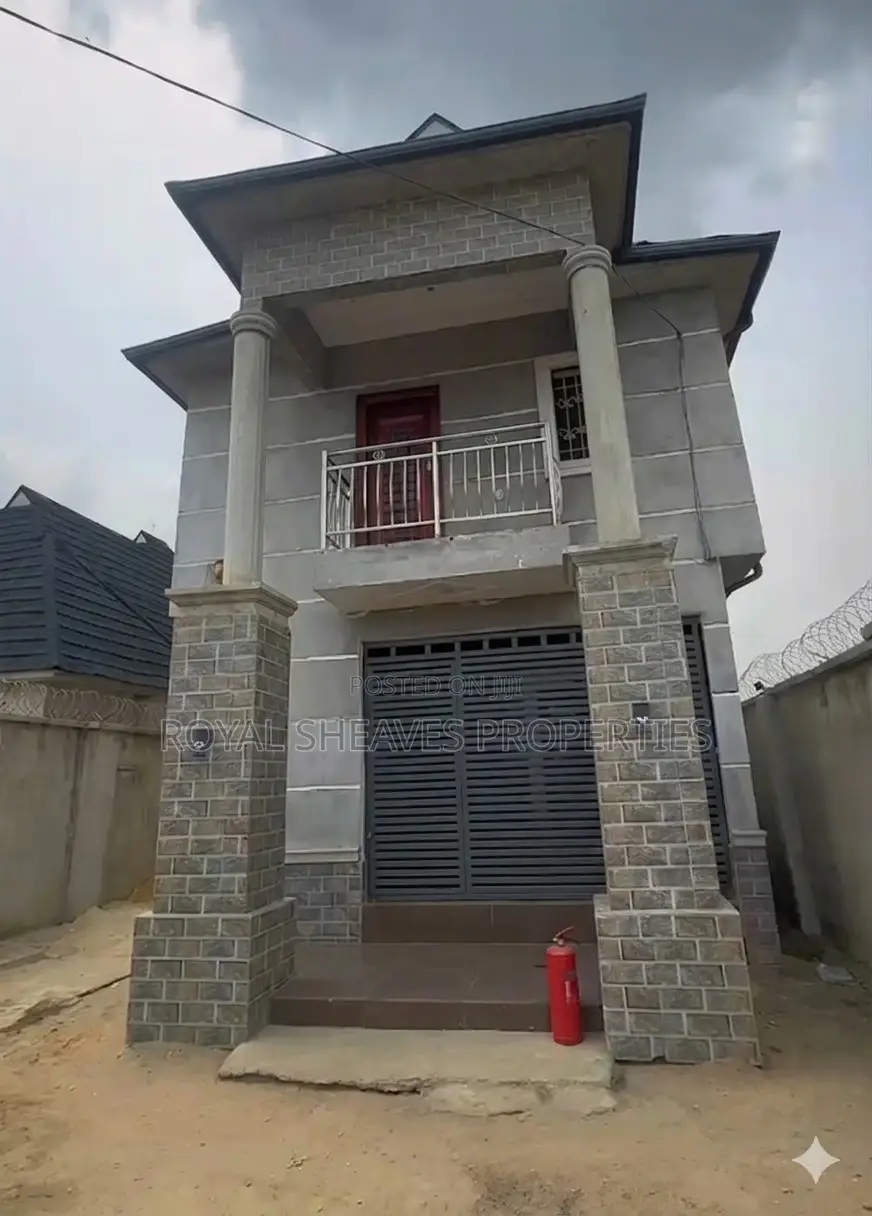3bdrm Duplex in Obio-Akpor for sale in Obio-Akpor