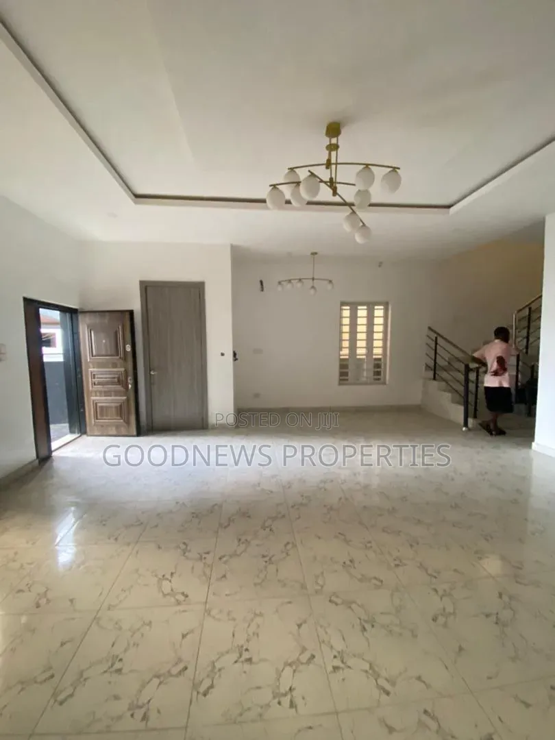4bdrm Duplex in Oba Avenue, Lekki, Ikota for sale in Ikota