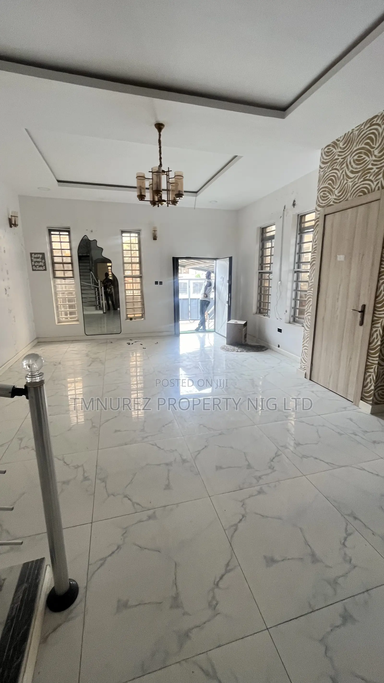 4bdrm Duplex in Ikota Estate for rent in Ikota