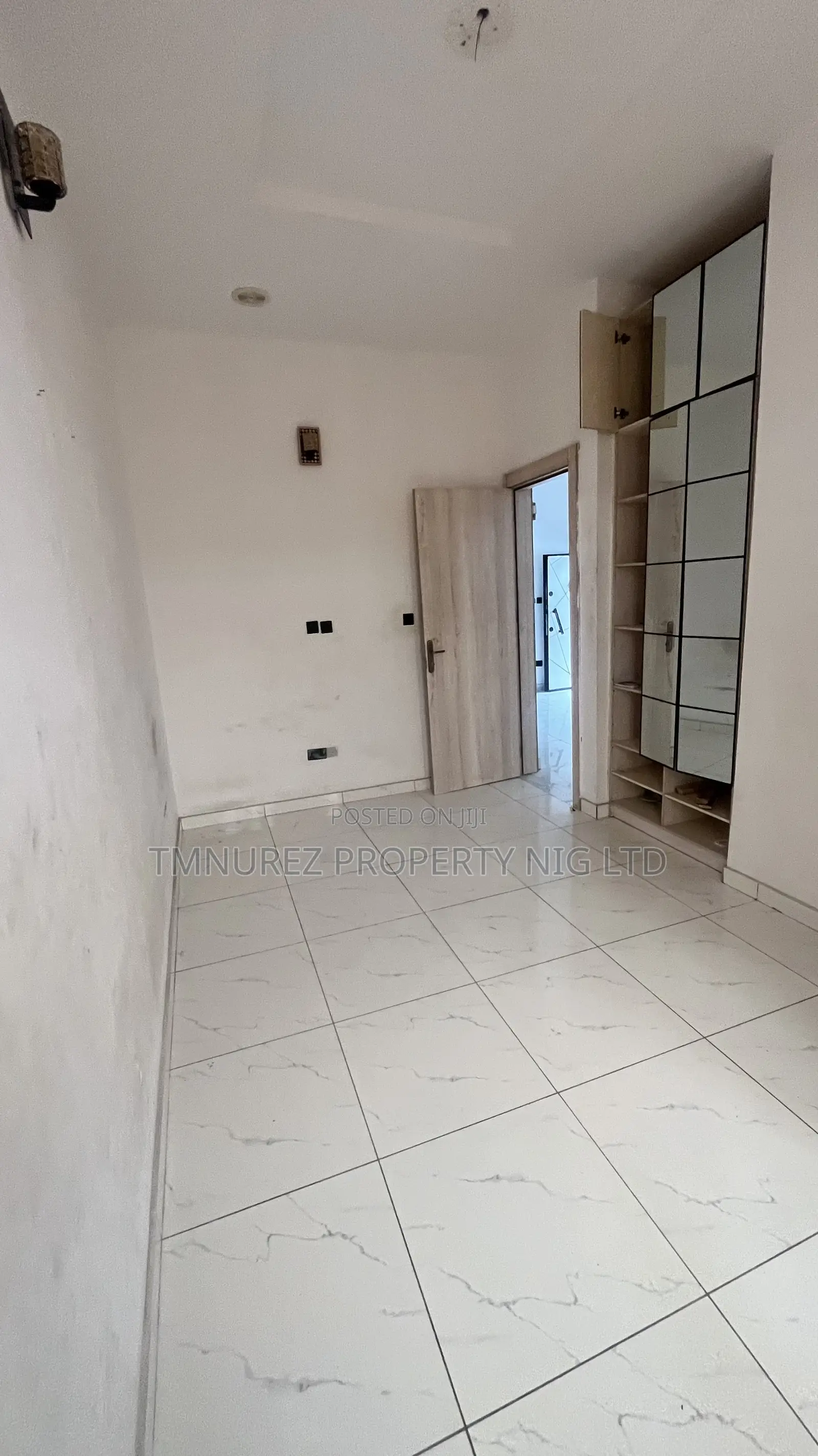 4bdrm Duplex in Ikota Estate for rent in Ikota