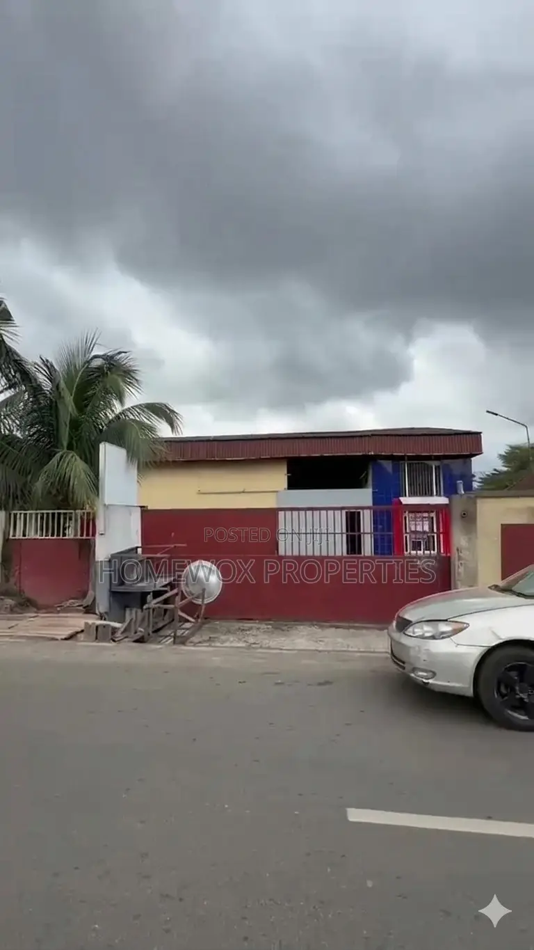 2.8m Plots of Warehouse Available in Port Harcourt Gra in Aba Expressway