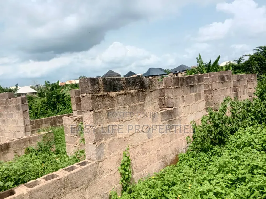 4bdrm Bungalow in Alafia, Alakia for sale in Alakia